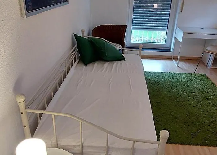 Gemuetliche Am Schwimmbad Apartman